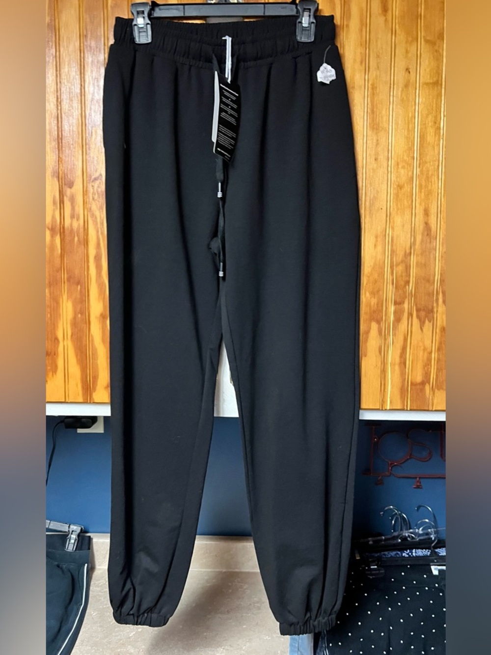 Womens NWT joggers size M